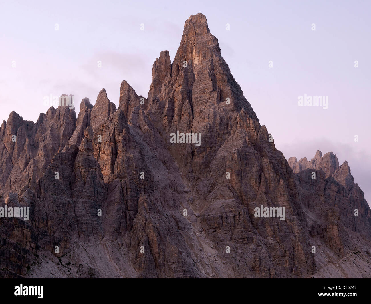 Paternkofel Berg, Dolomiti di Sesto Nationalpark, Sextener Dolomiten, Dolomiten, Provinz von Bolzano-Bozen, Italien, Europa Stockfoto