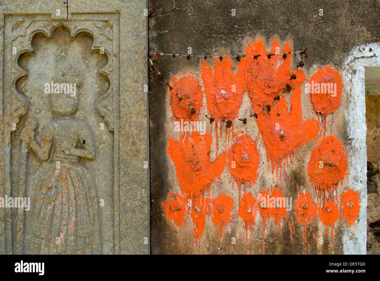 Sati Handabdrücke, Karni Fort Bambora, Rajasthan, Indien, Asien Stockfoto