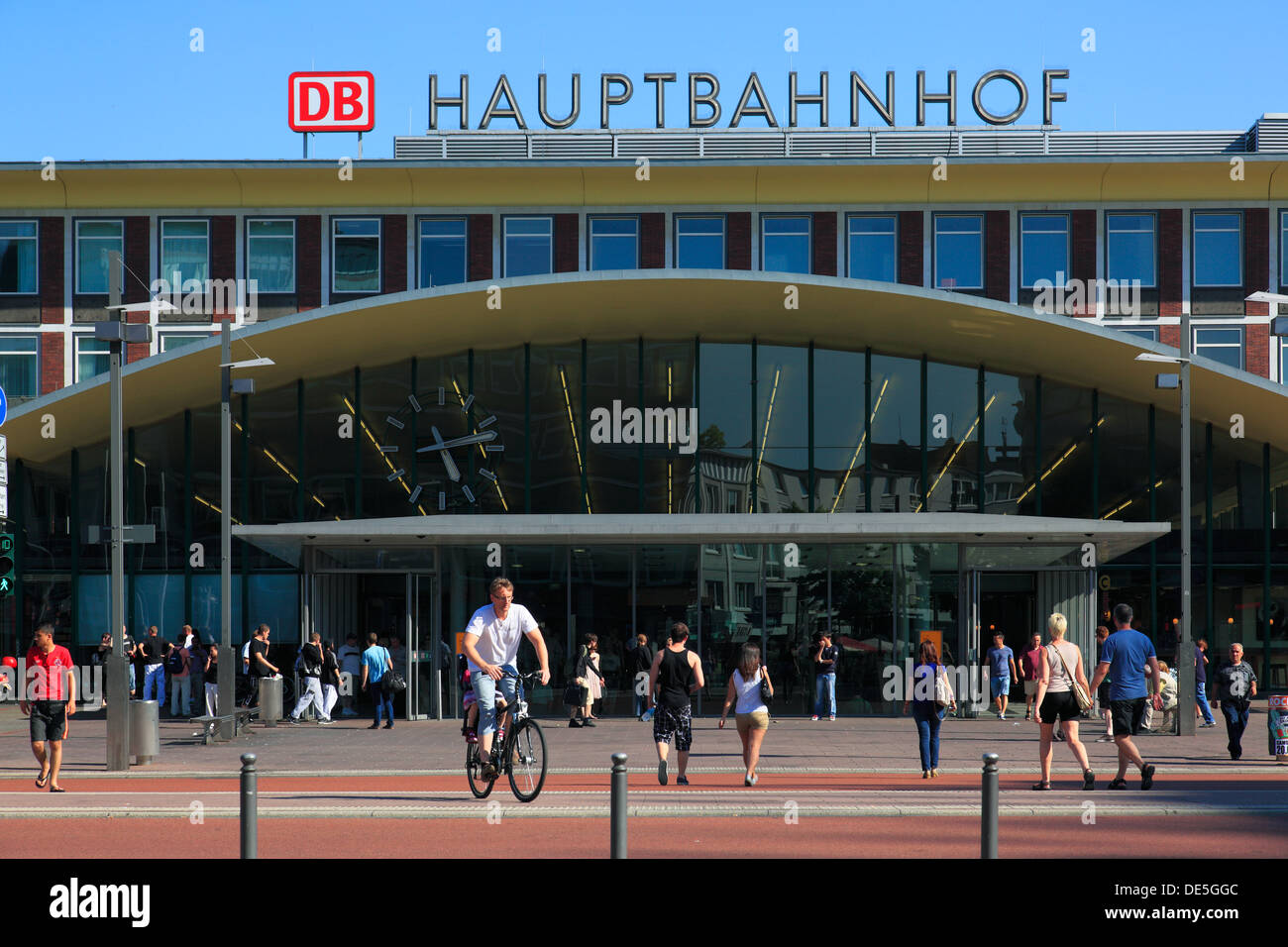Deutsche Bundesbahn, Bahnhofsgebaeude Hauptbahnhof Bochum, Ruhrgebiet, Nordrhein-Westfalen Stockfoto