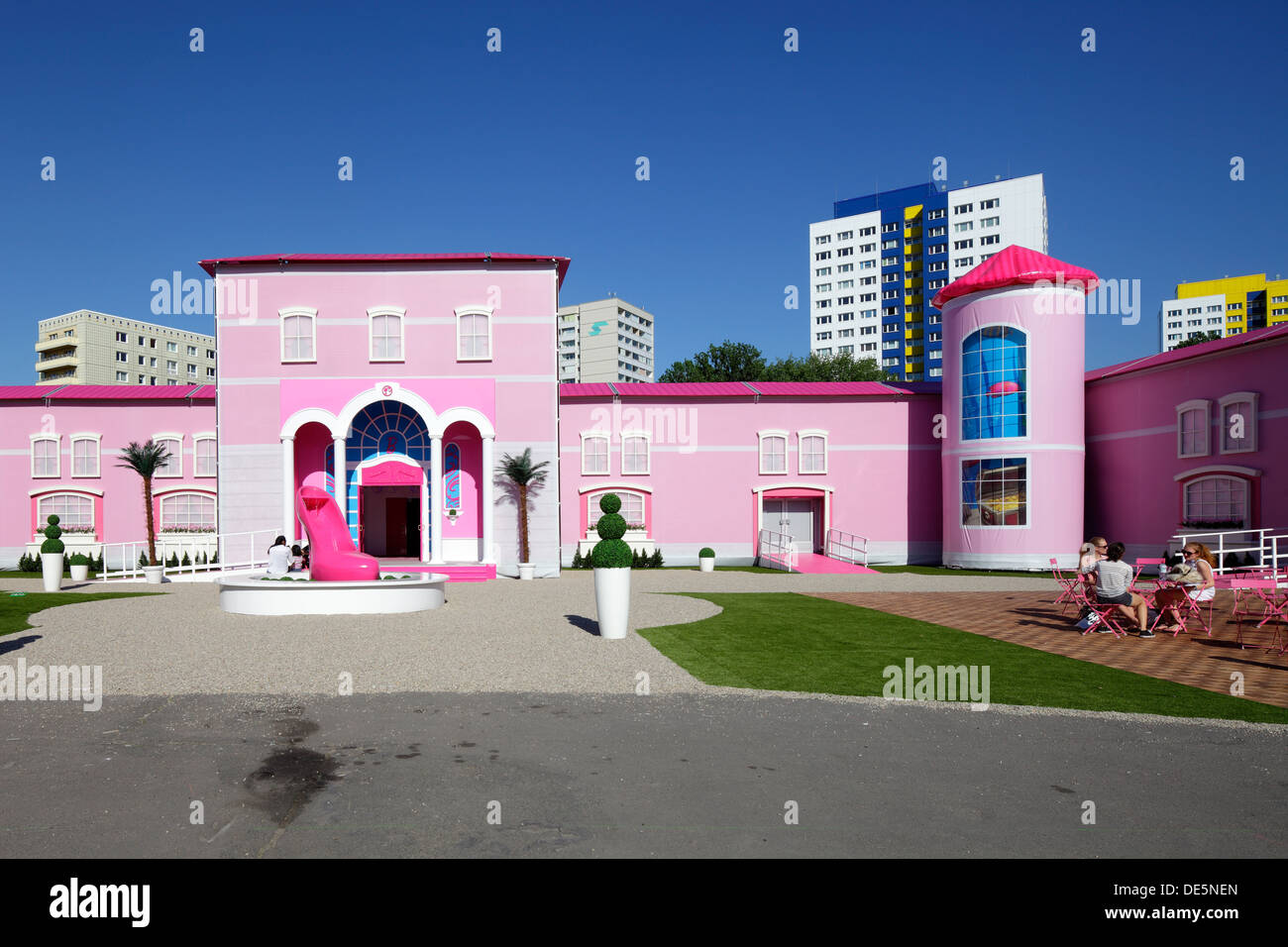 Berlin, Deutschland, die Barbie Dream House Erfahrung am Alexanderplatz Stockfoto