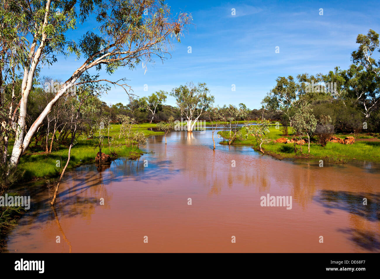 Wasser-Bach nach starken Regenfällen, Pilbara-Region Nordwest Australien Stockfoto