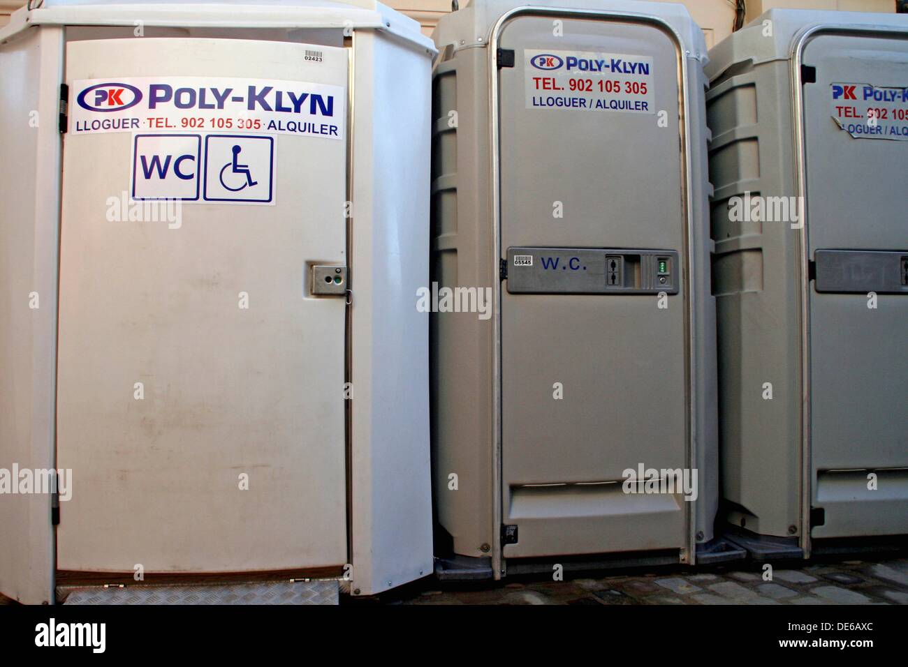 öffentliche Waschbecken Stockfotografie - Alamy