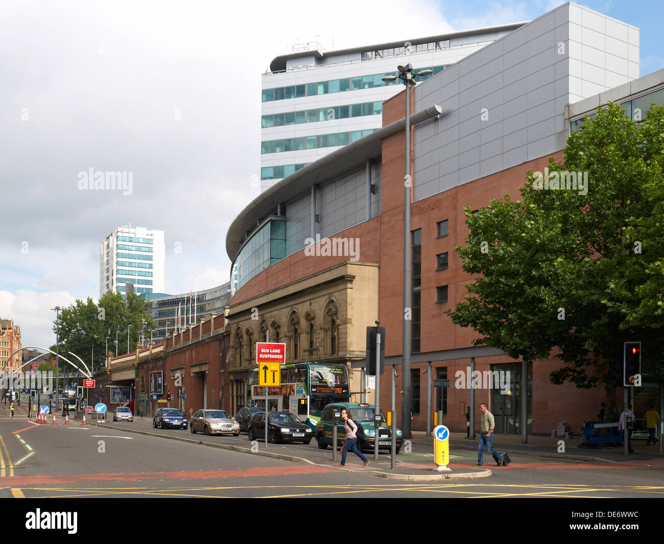 In London Road mit Blick auf das Stadtzentrum von Manchester UK Stockfoto