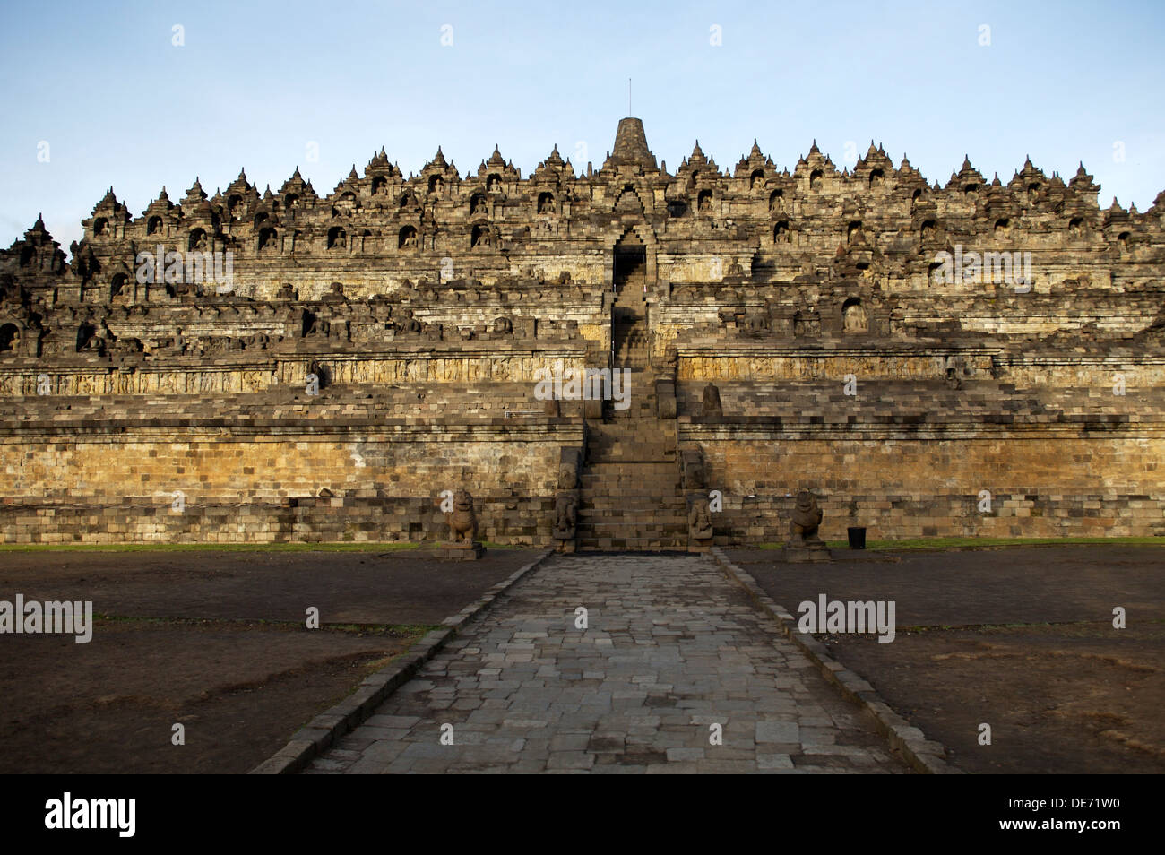 Vordere Höhe Borobudur, buddhistische Tempel, Java, Indonesien Stockfoto