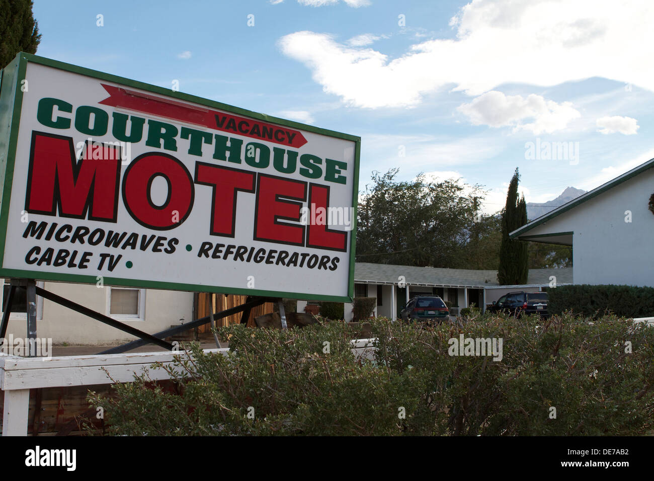 Gerichtsgebäude Motel in die historische Stadt der Unabhängigkeit auf den U.S. Highway 395 im Inyo county in Kalifornien Teil des Owens Valley Stockfoto