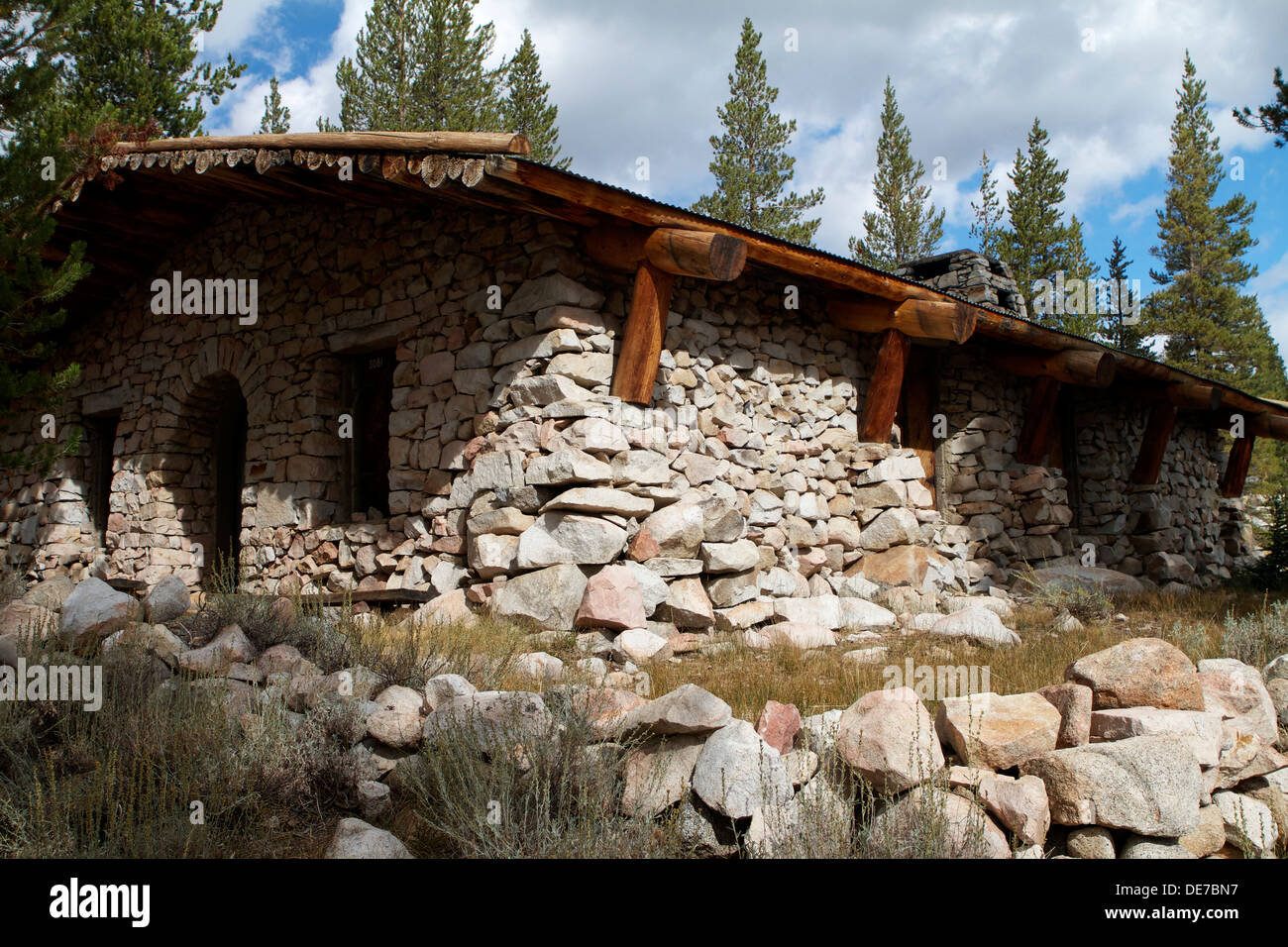 Parsons Memorial Lodge in Soda Springs in Tuolumne Meadows Yosemite Nationalparks High Country Baujahr 1915 vom Sierra club Stockfoto