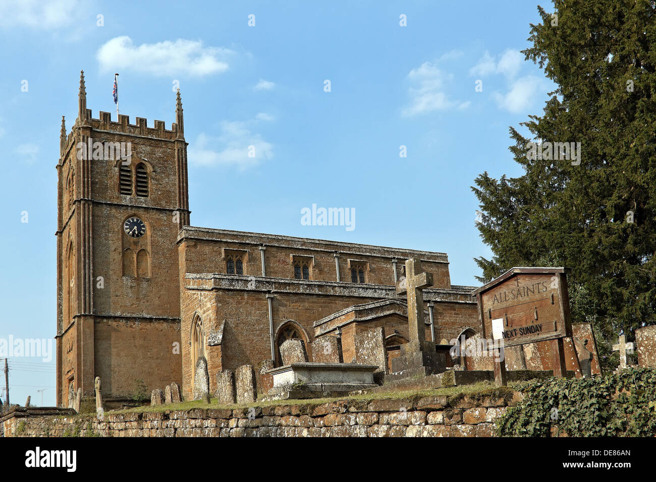 All Saints Church, 14. Jahrhundert Pfarrkirche, Wroxton, Oxfordshire, England, Großbritannien. Stockfoto