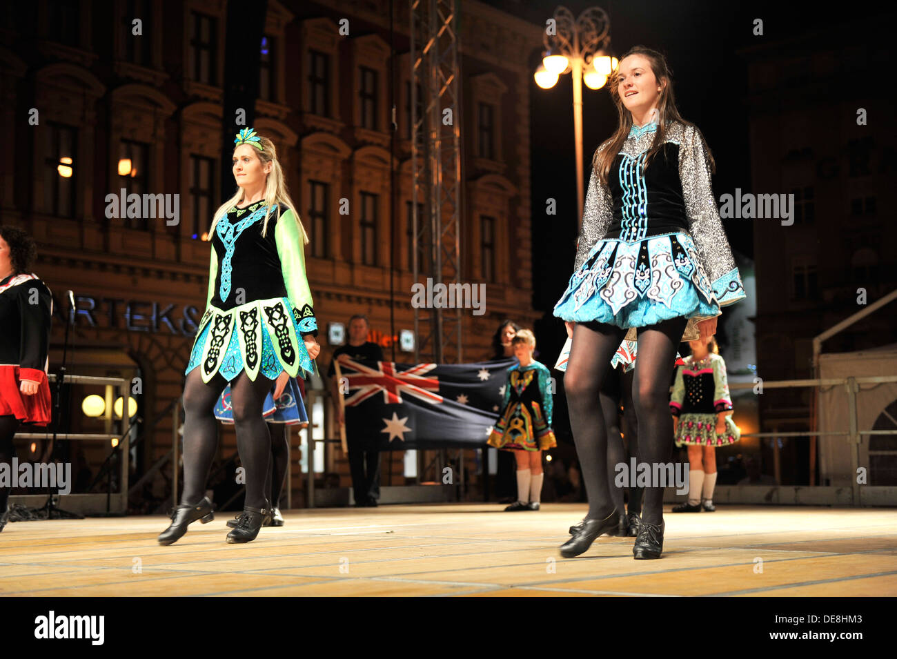 Folk-Gruppe O'Shea-Ryan irischen Tänzer aus Australien während der 47. Folklore-Festival in Zagreb, Kroatien am Juli 18,2013 Stockfoto