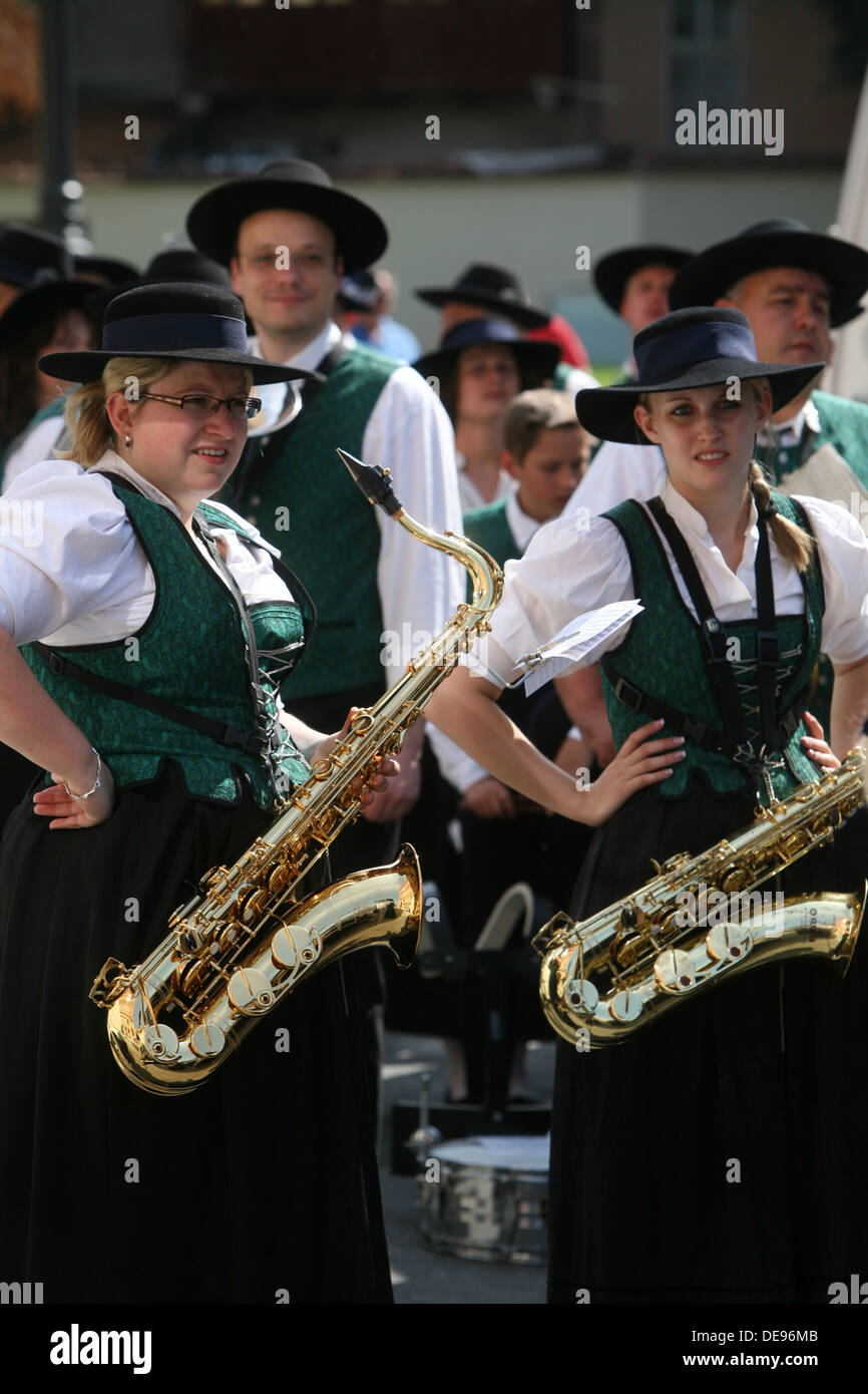 Musik Gesellschaft Sacilia aus Schemmerberg in deutschen folk Kosten während der 47. Folklore-Festival in Zagreb, Kroatien am Juli 19,2013 Stockfoto