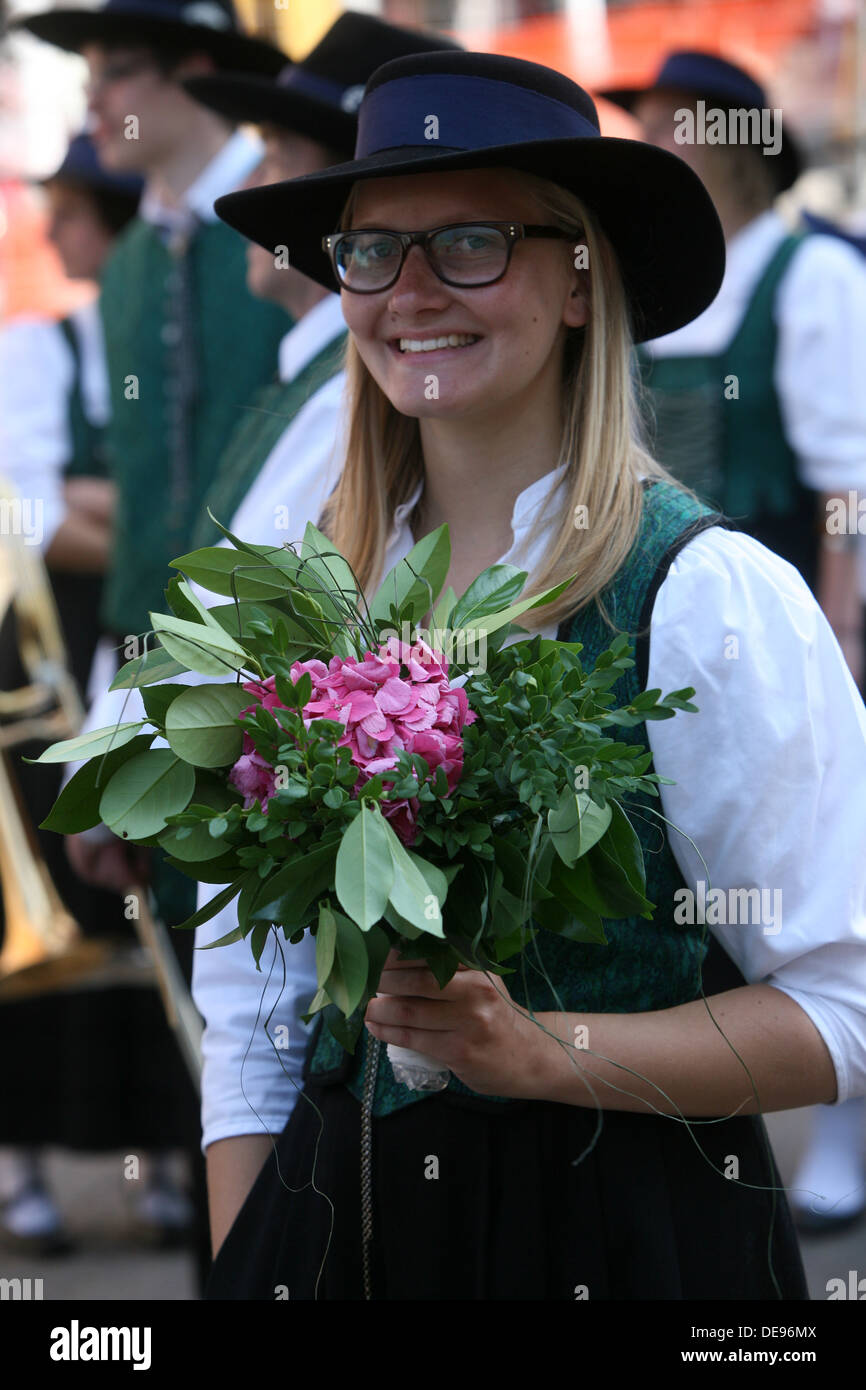 Musik Gesellschaft Sacilia aus Schemmerberg in deutschen folk Kosten während der 47. Folklore-Festival in Zagreb, Kroatien am Juli 19,2013 Stockfoto