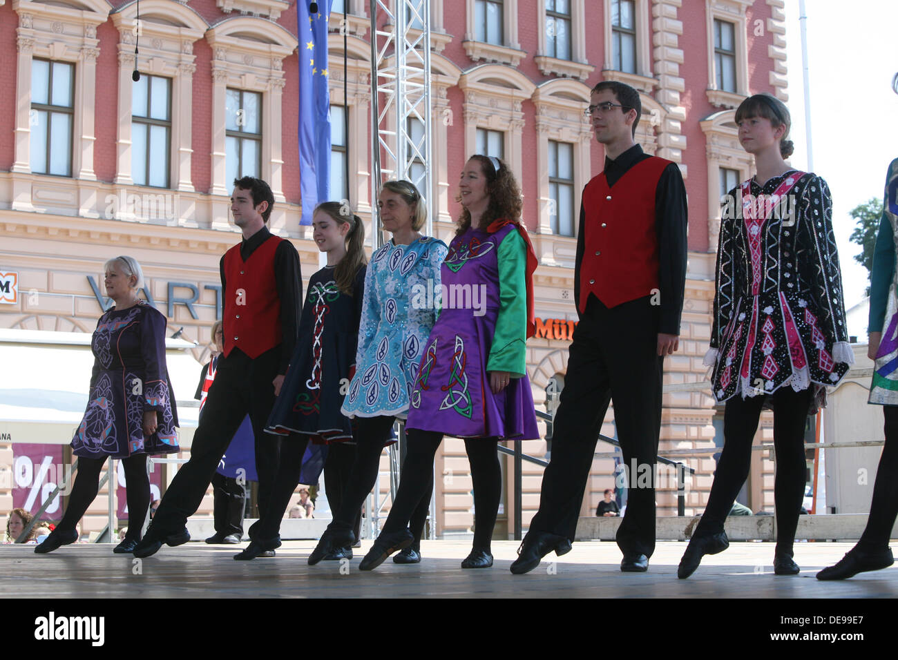 Folk-Gruppe O'Shea-Ryan irischen Tänzer aus Australien während der 47. Folklore-Festival in Zagreb, Kroatien am Juli 18,2013 Stockfoto
