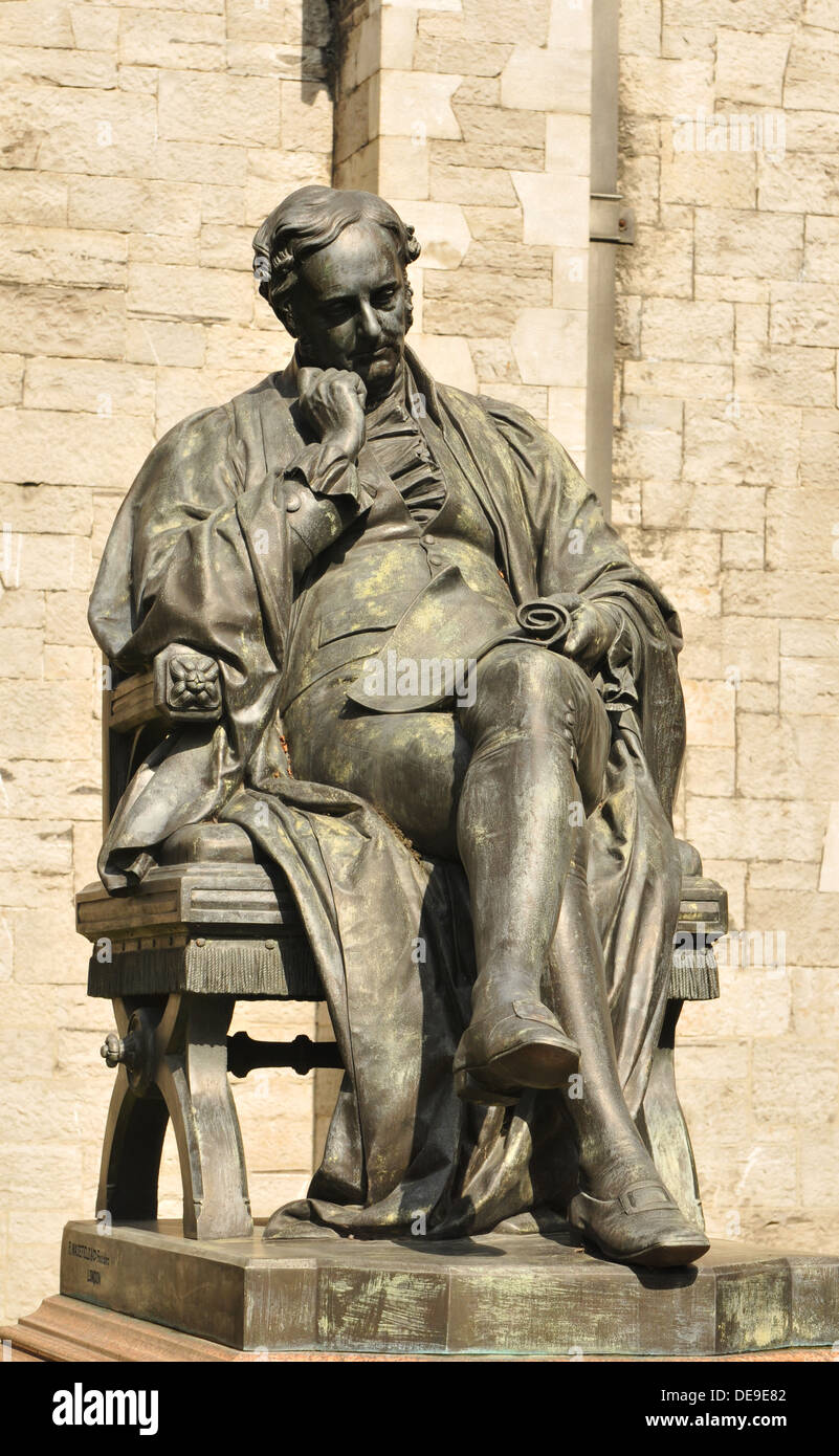 Architektonisches Detail Bronzestatue in Dublin, Irland Stockfoto