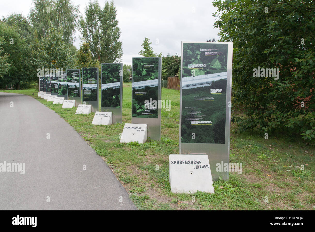 Ein Denkmal entlang der ehemaligen Berliner Mauer in der Nähe von Staaken Deutschland Stockfoto