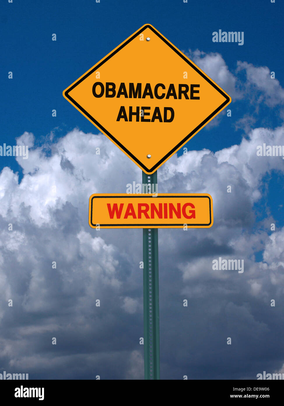 Obamacare Aheadwarning konzeptionelle gerichtete Post über blauen Himmel Stockfoto