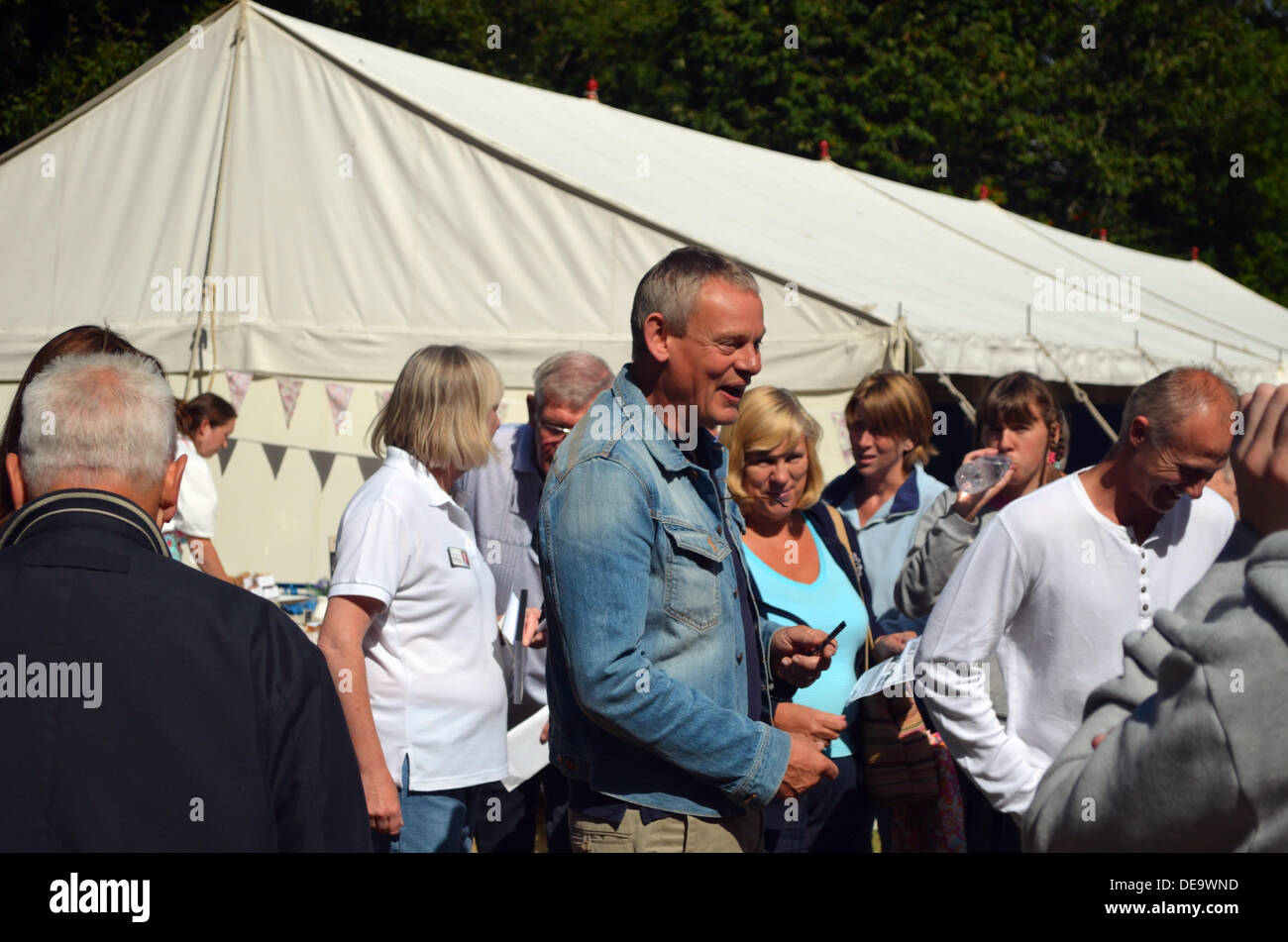 Martin Clunes teilen einen Witz Stockfoto