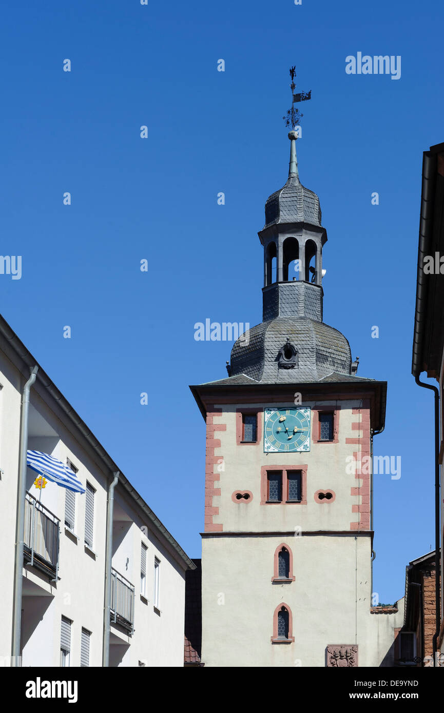 Brunntorturm in Klingenberg am Main, Bayern, Deutschland Stockfoto