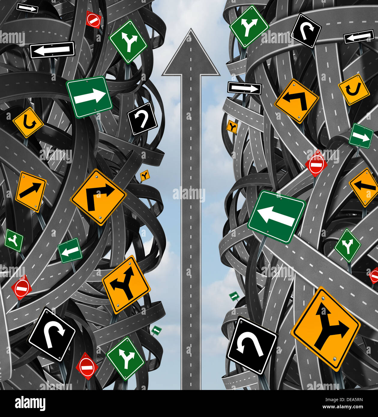 Erfolg Fokus und klare Strategie für Lösungen in der Unternehmensführung mit ein Weg direkt nach oben um die Wahl des richtigen strategischen Plans mit verwirrenden Verkehrszeichen schneiden durch ein Labyrinth von Autobahnen. Stockfoto
