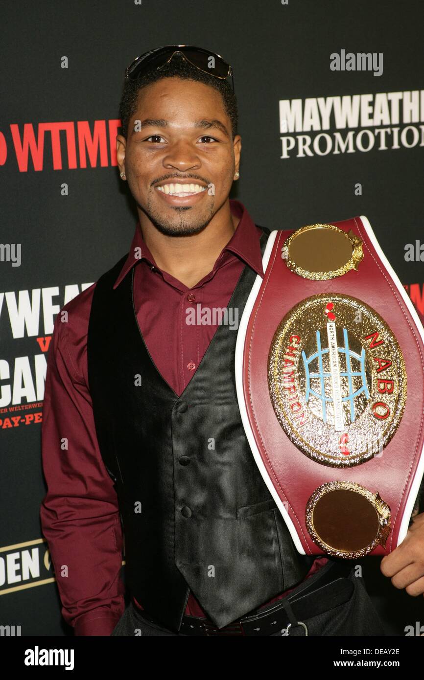 Shawn Porter im Ankunftsbereich für Floyd Mayweather Jr. vs. Saul Canelo Alvarez vor dem Fight Party, MGM Grand Garden Arena, Las Vegas, NV 14. September 2013. Foto von: James Atoa/Everett Collection Stockfoto