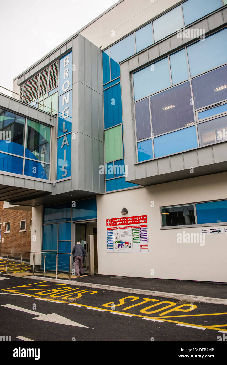 Außen: Notaufnahme Abteilung des staatlichen Gesundheitsdienstes NHS Bronglais Krankenhaus., Aberystwyth Wales UK Stockfoto