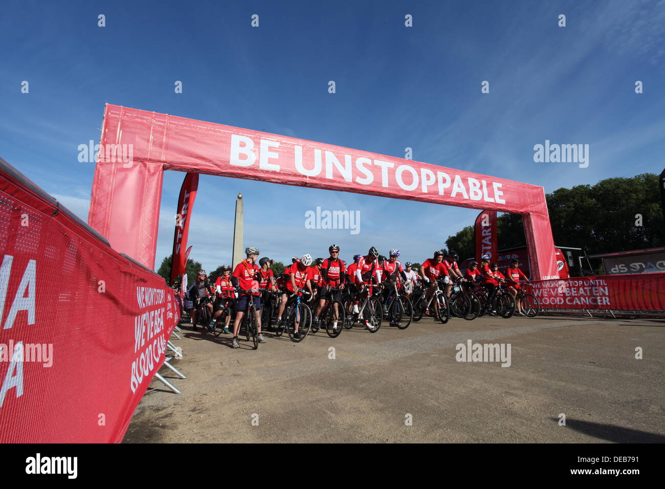 15. September 2013. London-Benefizveranstaltung, London, UK.   Fahrer Line-up zu Beginn Credit: Neville Stile/Alamy Live News Stockfoto