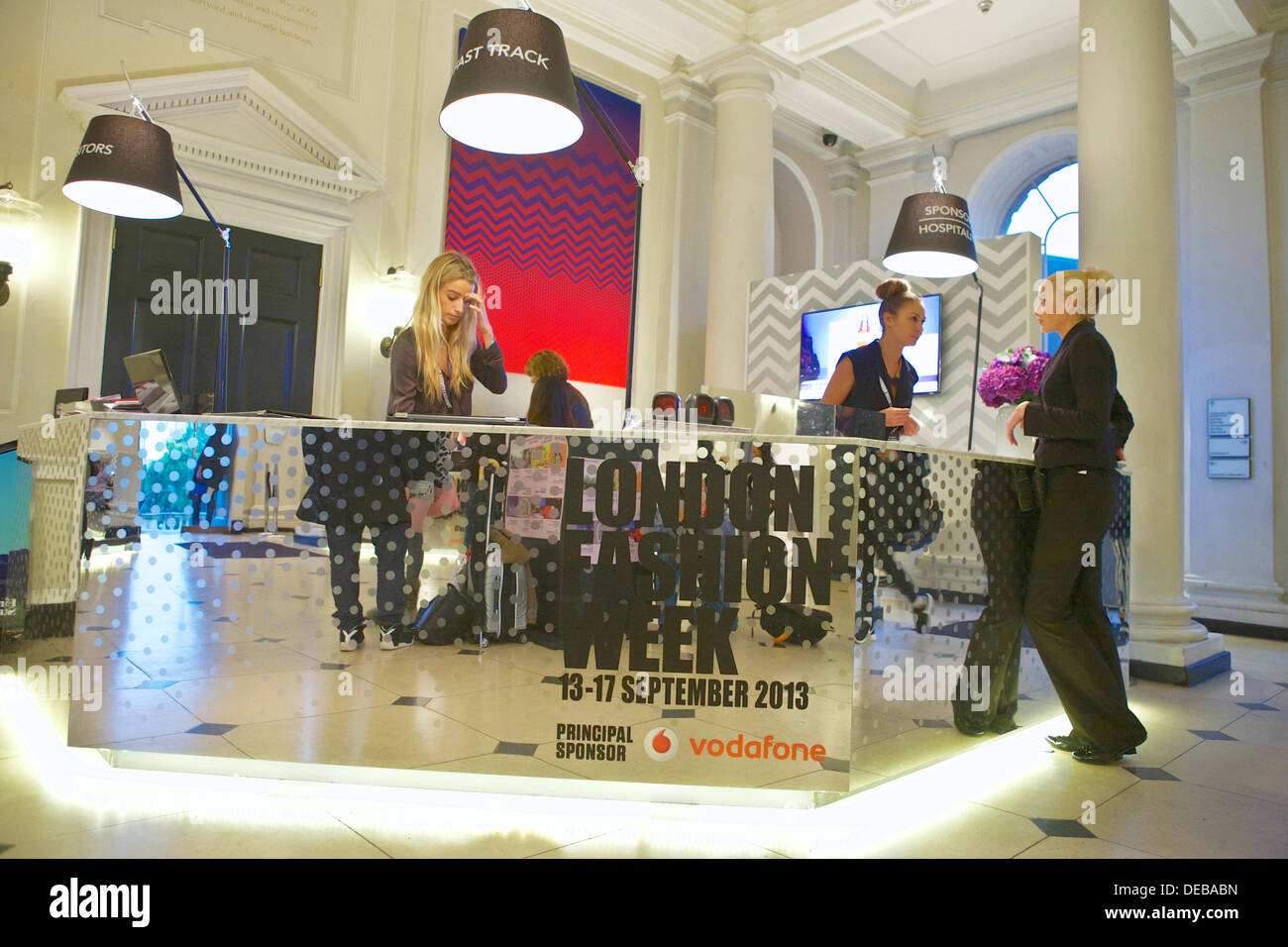 London Fashionweek im Somerset House. Stockfoto