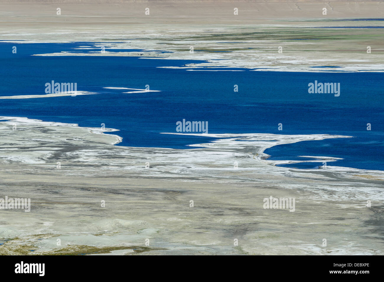Luftaufnahme des Tso Kar, einem schwankenden Salzsee liegt auf einer Höhe von 4,530 m, Korzok, Ladakh, Jammu und Kaschmir, Indien Stockfoto
