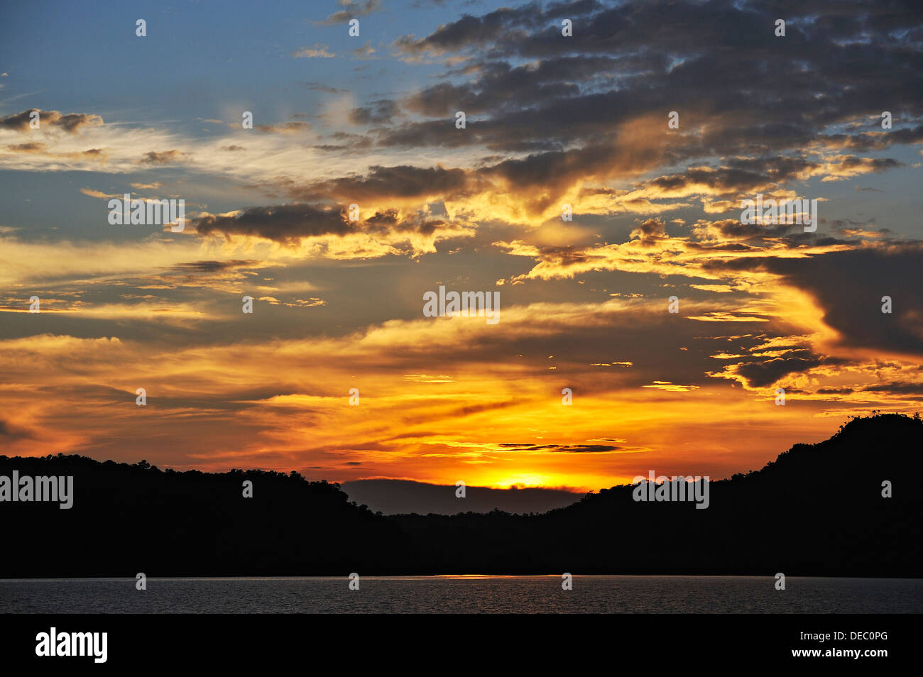 Sonnenuntergang, Raja Ampat, West Papua, Indonesien Stockfoto