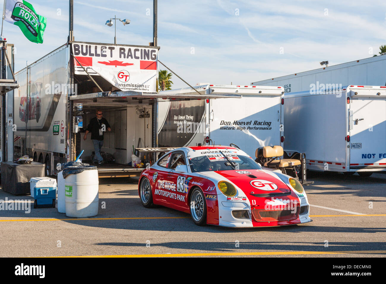 Kugel Racing Porsche Trailer im Infield des Daytona International Speedway während 2012 Rolex 24 Daytona, Florida, USA Stockfoto