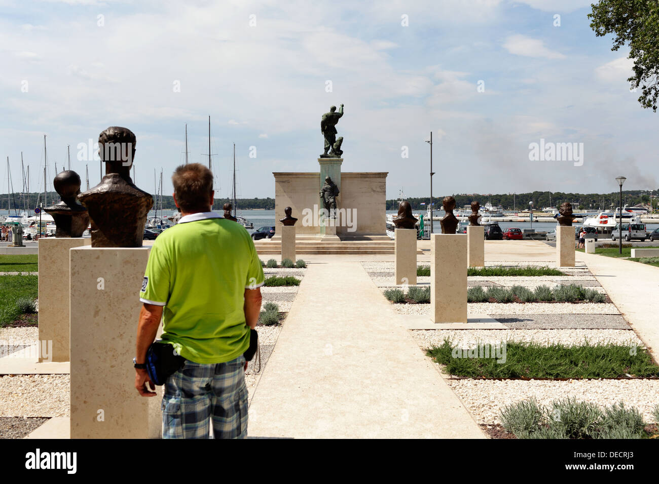 Pola, Kroatien, die Büsten von berühmten Persönlichkeiten und Denkmäler im Park Titow Stockfoto