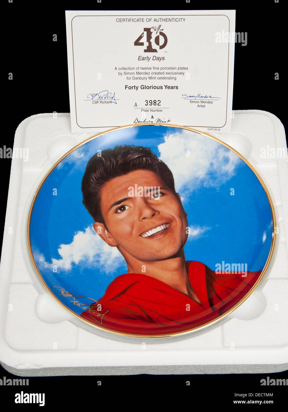 "Early Days" aus der "Vierzig Jahre glorreichen" Serie von 12 Porzellanteller von Simon Mendez. Stockfoto