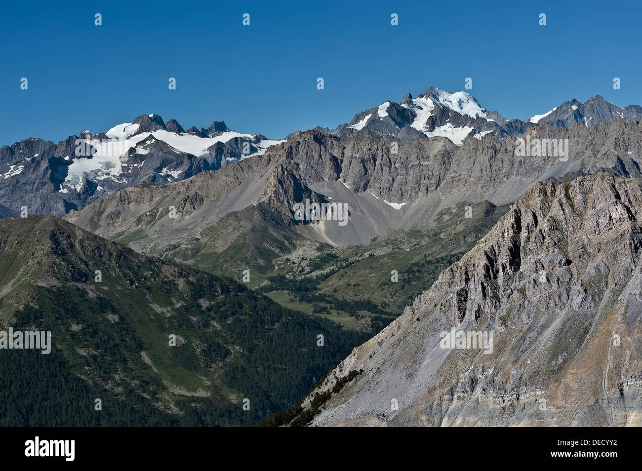 Blick auf das Tal Clarée, Frankreich, vom oberen Rand der Guglia Rossa, Susa-Tal, Piemont, Italien Stockfoto