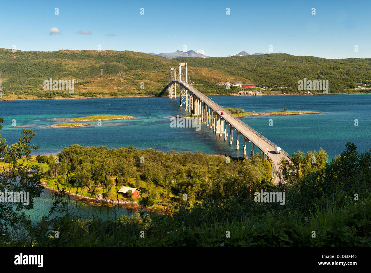 Tjeldsund Brücke in Lofoten Stockfoto