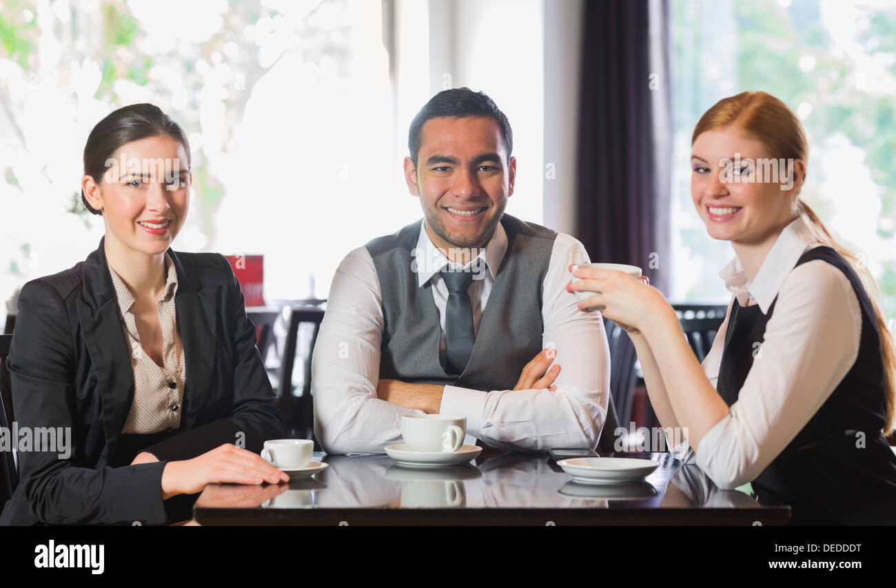Business-Team mit Kaffee zusammen Stockfoto