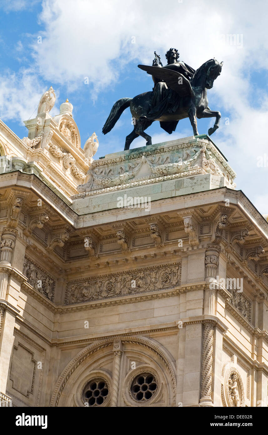Wien Oper Haus Architektur Brunnen Statuen Österreich Europa Stockfoto