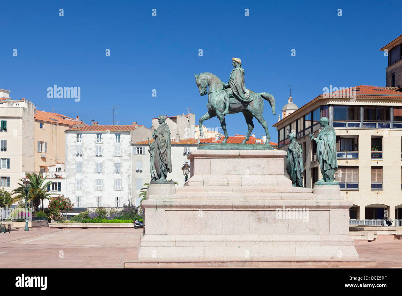Napoleon-Denkmal an der Place du Gaulle (Place du Diamant), Ajaccio, Korsika, Frankreich, Mittelmeer, Europa Stockfoto
