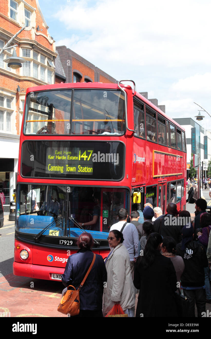 Fluggästen einen London-bus Stockfoto