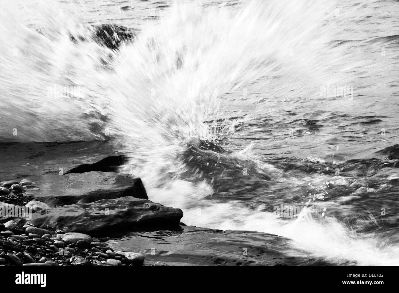 Spritzwasser, Felsen Stockfoto