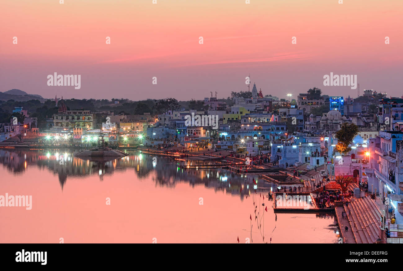 Pushkar Heiligen See bei Sonnenuntergang. Indien. Stockfoto