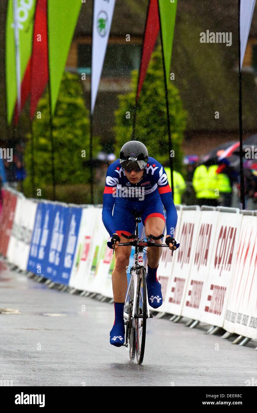 Knowsley, Vereinigtes Königreich. 17. September 2013. Jonathan Mould während der 10 Meile Zeit Erprobungsphase 3 der Tour of Britain beginnend und endend in Knowsley Safari Park. Bildnachweis: Action Plus Sport Bilder/Alamy Live News Stockfoto