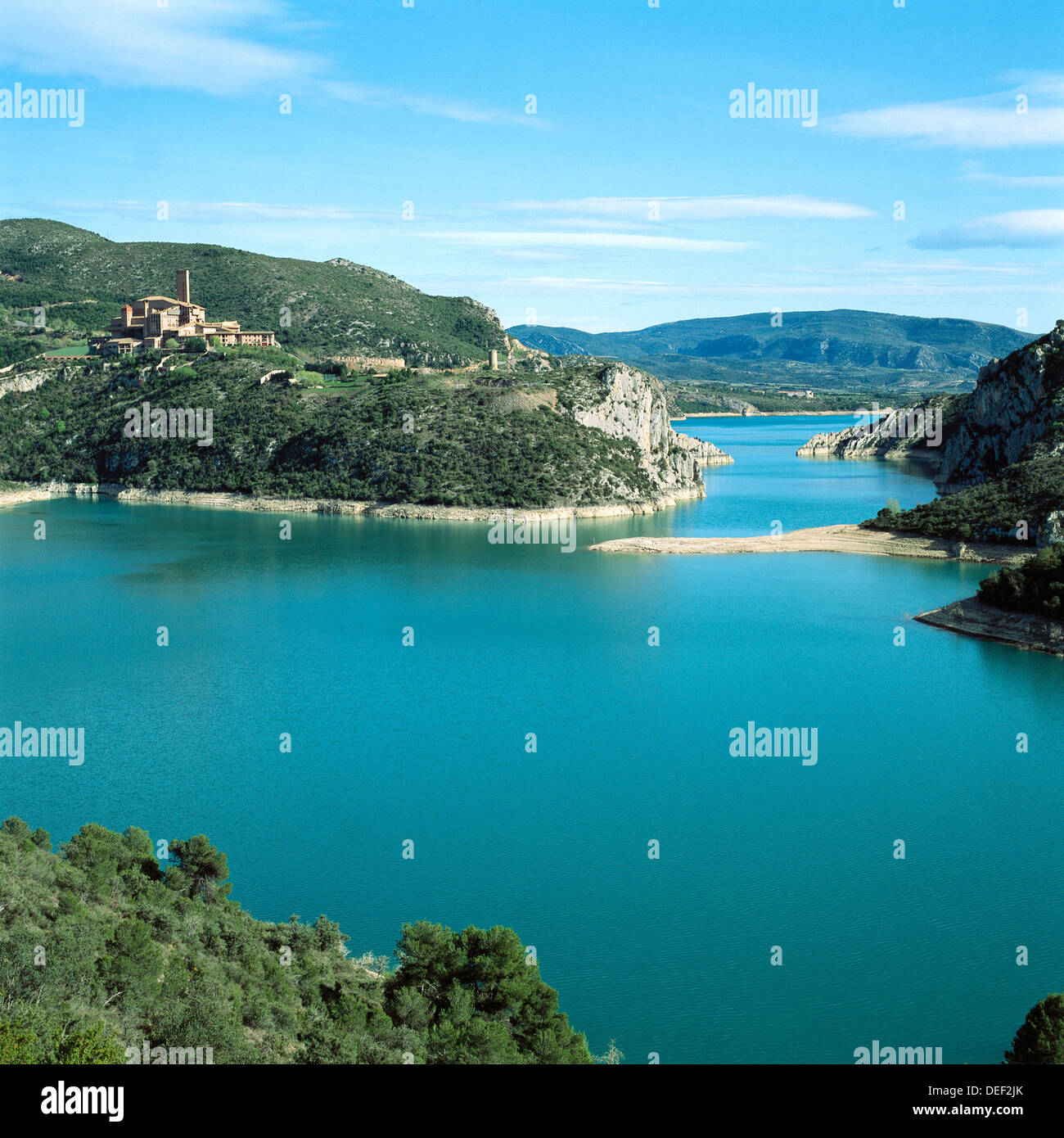 Cinca River El Grado Reservoir Und Heiligtum Torreciudad Huesca Provinz Spanien Stockfotografie Alamy