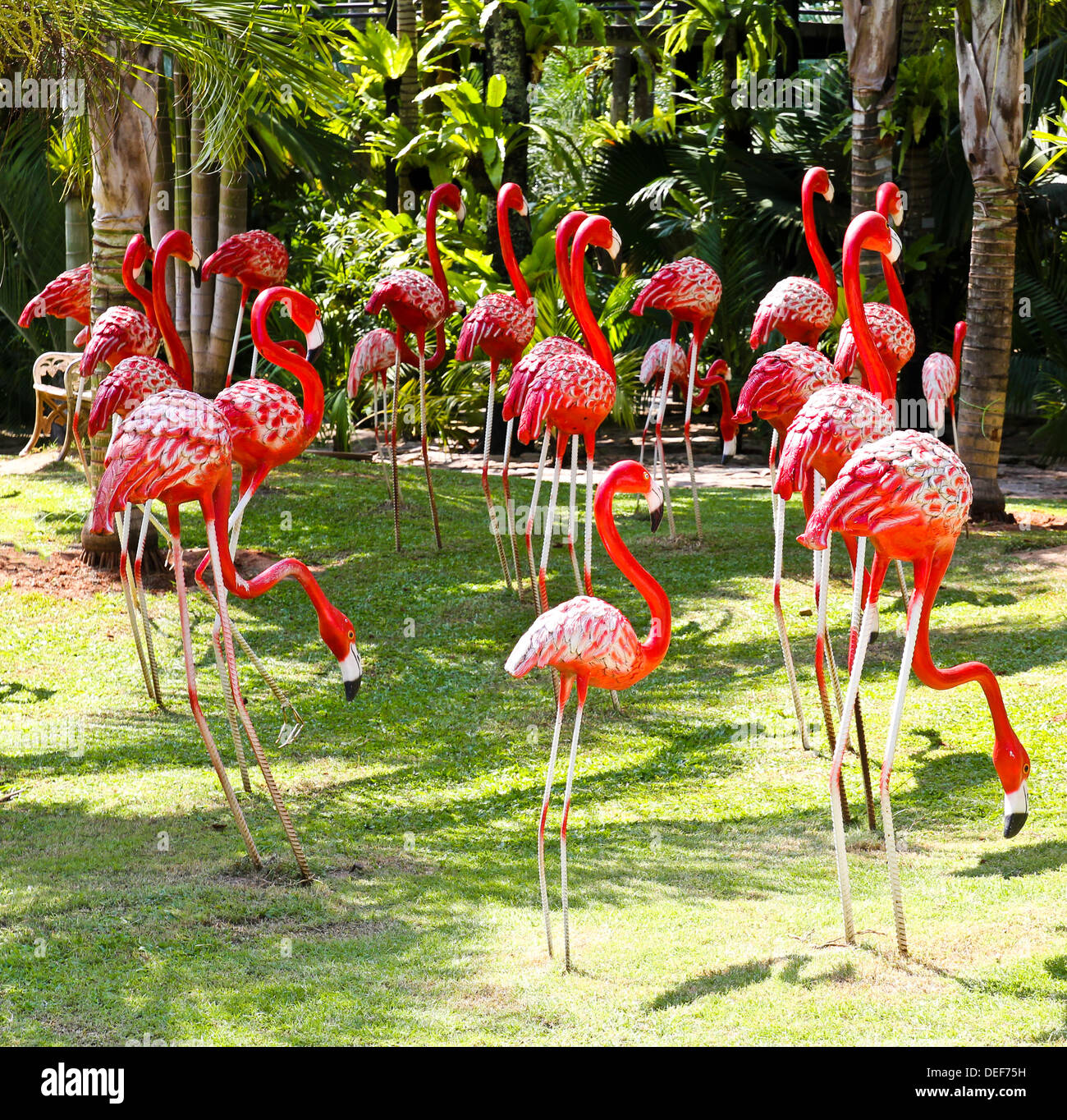 Flamingo Vogel Modell im Garten. Stockfoto