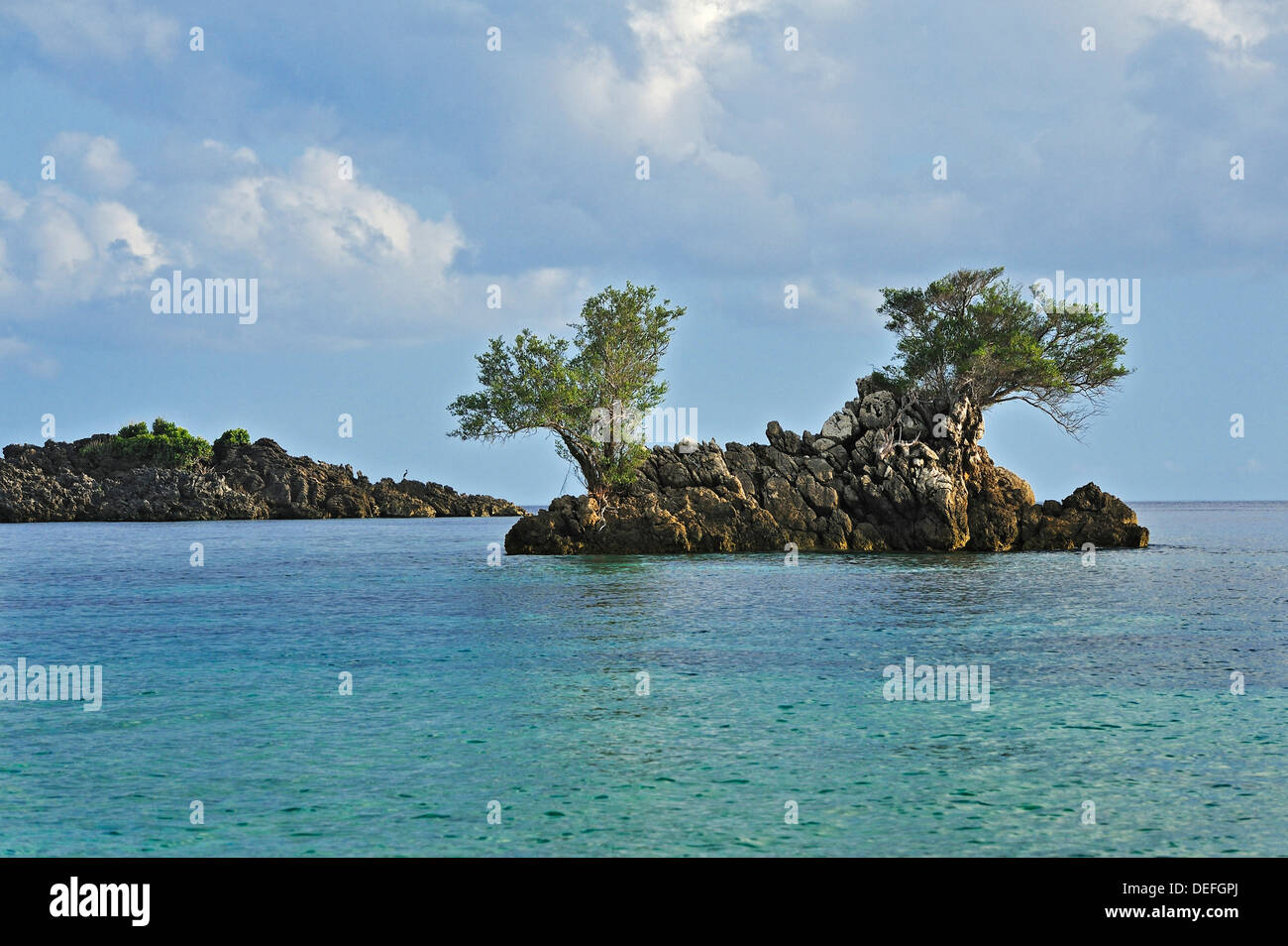 Kleine felsige Insel, Raja Ampat, West-Papua, Indonesien Stockfoto