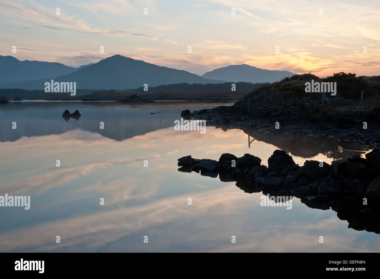 Derryclare Lough, Connemara, County Galway, Connacht, Republik von Irland, Europa Stockfoto