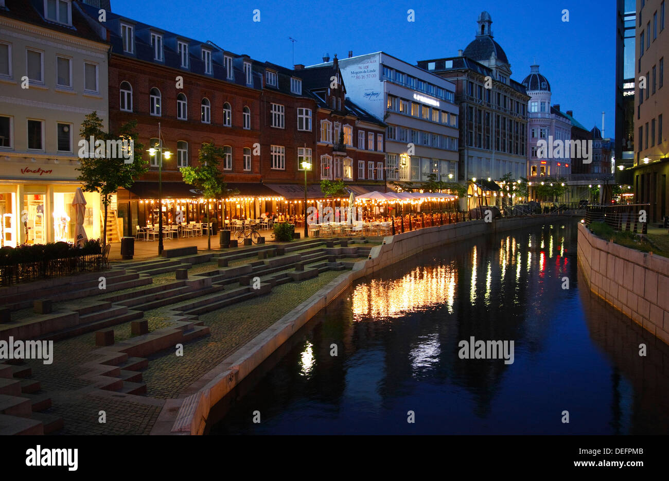 Aboulevarden im Fluss A, Århus, Jütland, Dänemark, Scandinavia Stockfoto