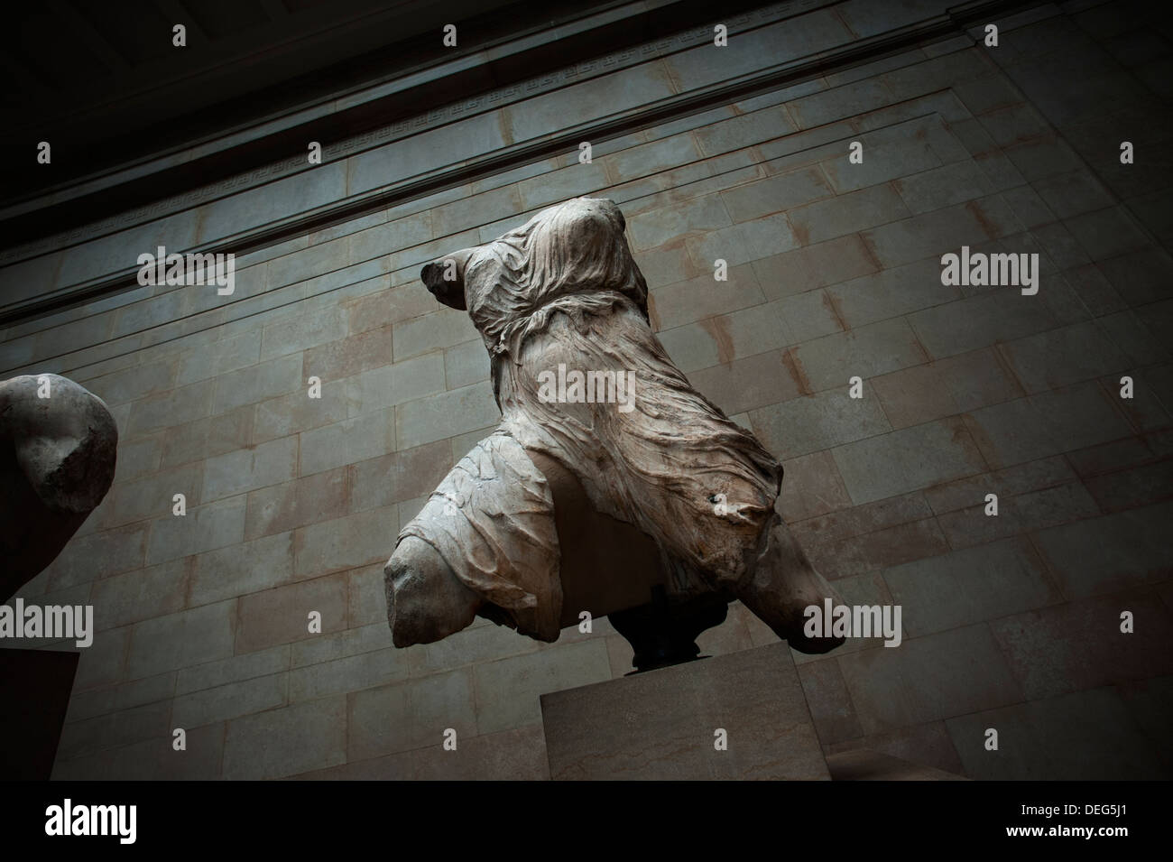 Das British Museum, London, England. 9-2013 die Elgin Murmeln auch bekannt als die Parthenon-Skulpturen Stockfoto