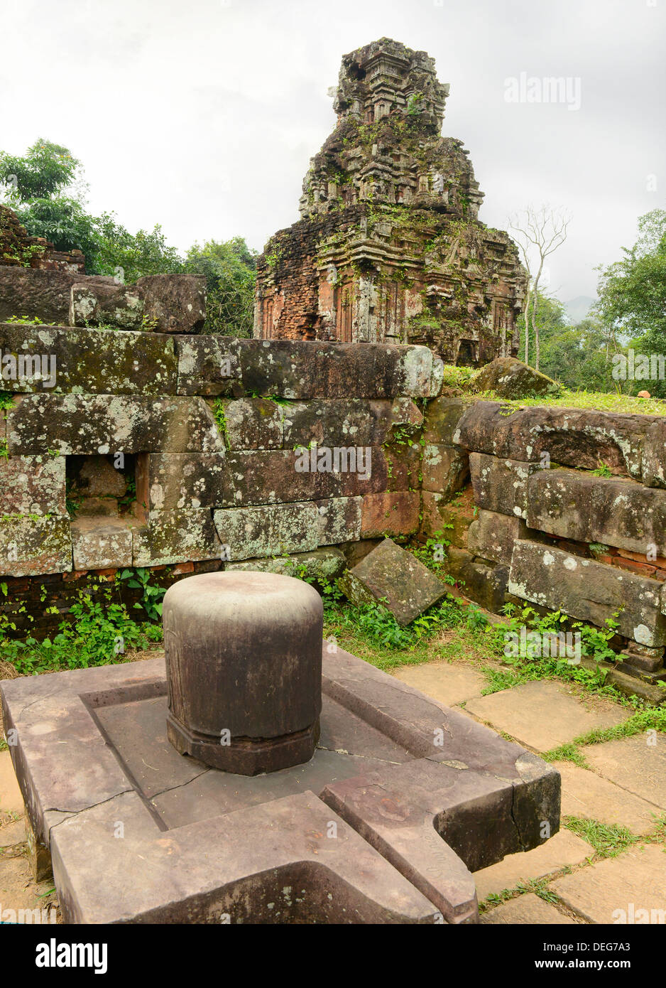 Lingam, mein Sohn Tempel Gruppe, UNESCO World Heritage Site, Vietnam, Indochina, Südostasien, Asien Stockfoto