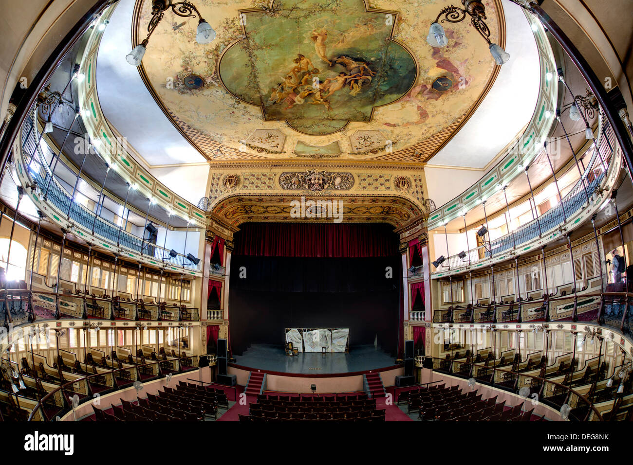 Teatro Tomas Terry, Innenaufnahme, mit fisheye-Objektiv, Parque Jose Marti, Cienfuegos, UNESCO, Kuba, Westindische Inseln Stockfoto