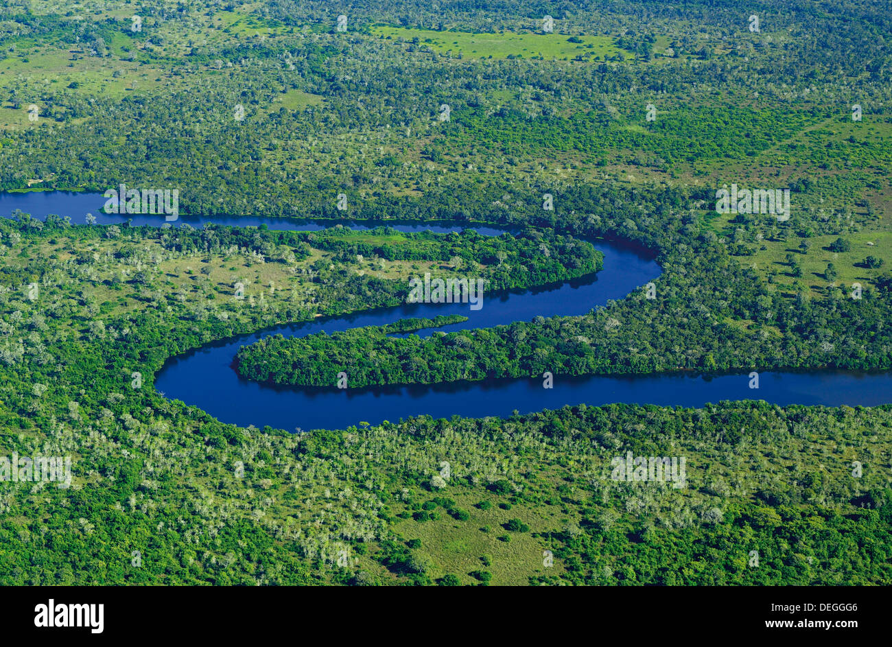 Brasilien, Pantanal: Luftaufnahme des Flusses in der Nähe von Poconé Claro Stockfoto