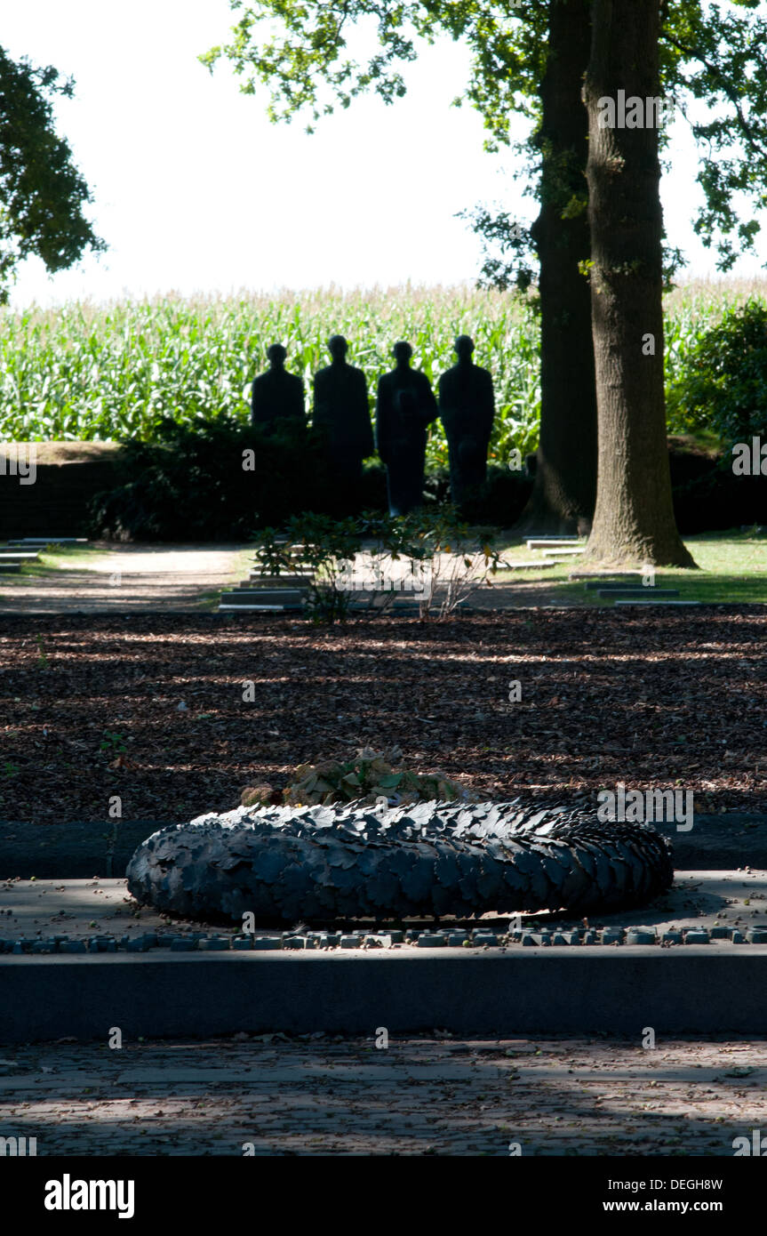 Der deutsche Soldatenfriedhof Langemarck vom ersten Weltkrieg, auffallende Ypres, Belgien Stockfoto