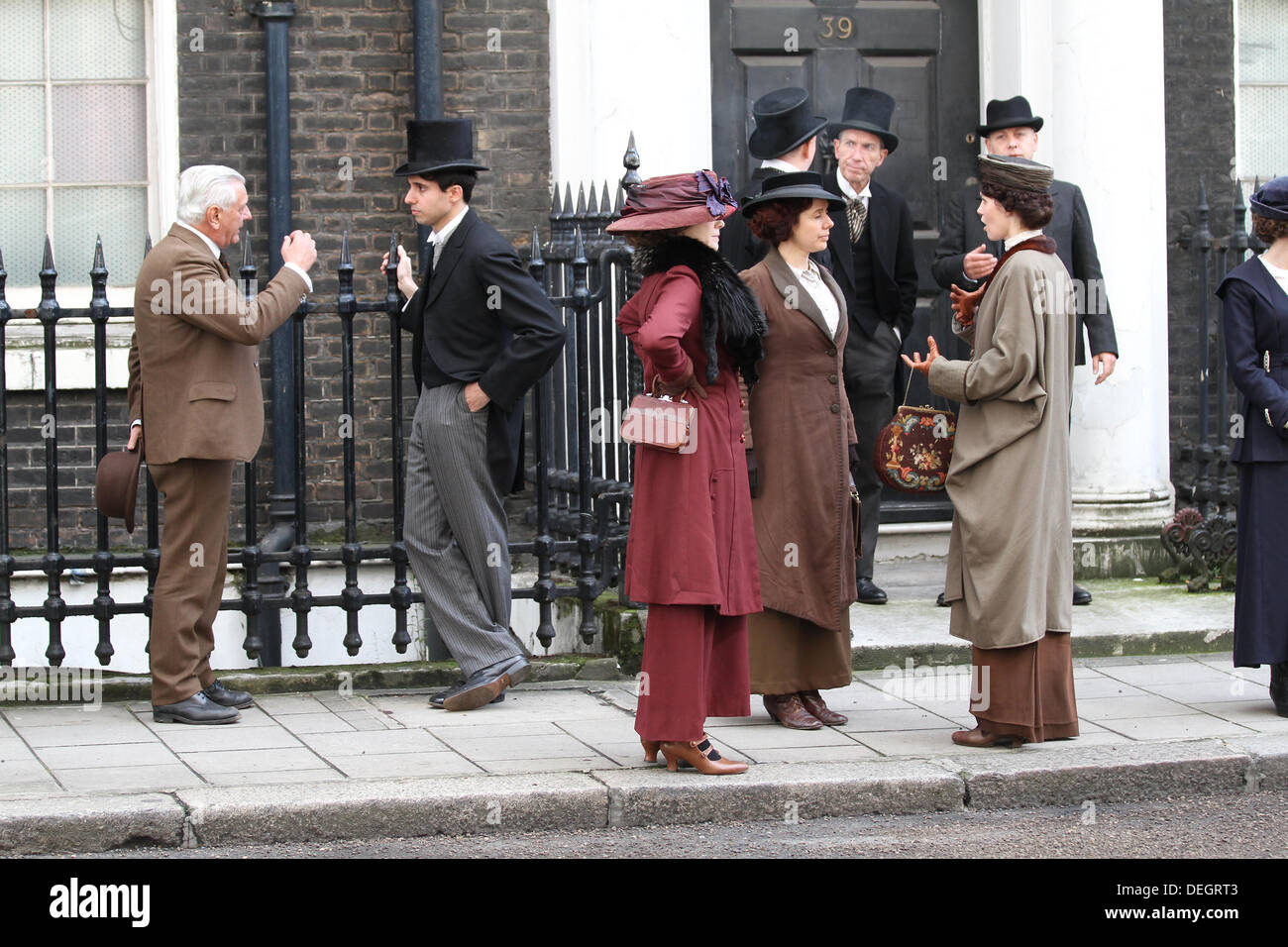 London, UK, 18. September 2013. Extras gesehen Dreharbeiten Szenen für Herr Selfridge in London Credit: WFPA/Alamy Live News Stockfoto